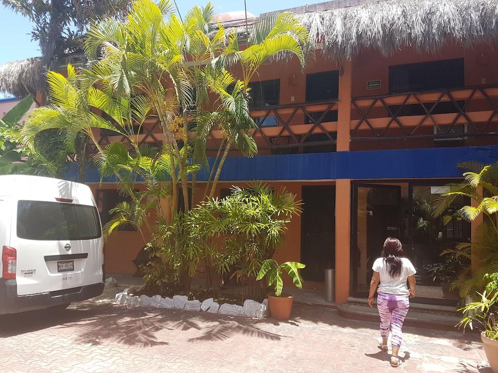 Hotel Costa Del Mar à Playa del Carmen Extérieur photo